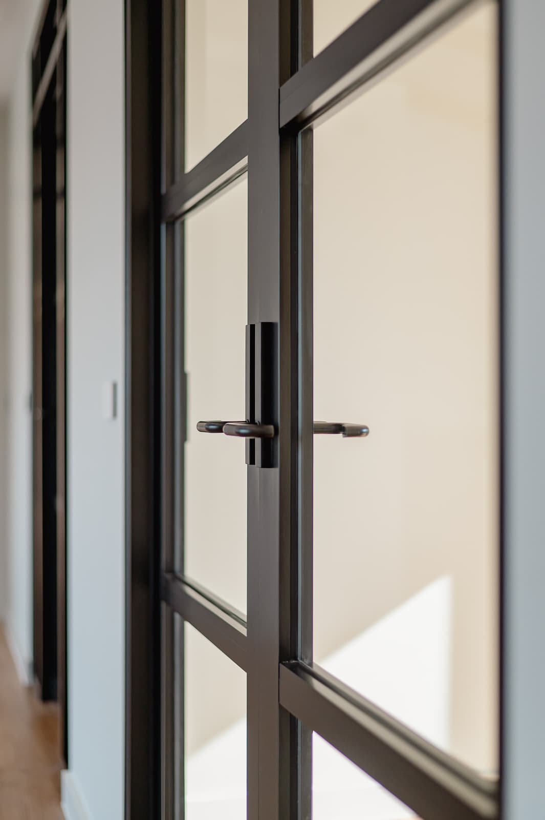 Comfort & Bright - Image 11