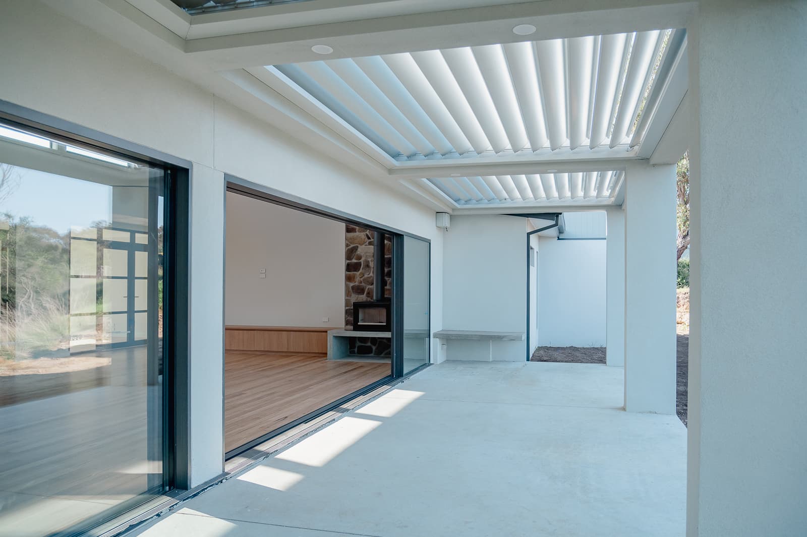 Comfort & Bright - Image 16