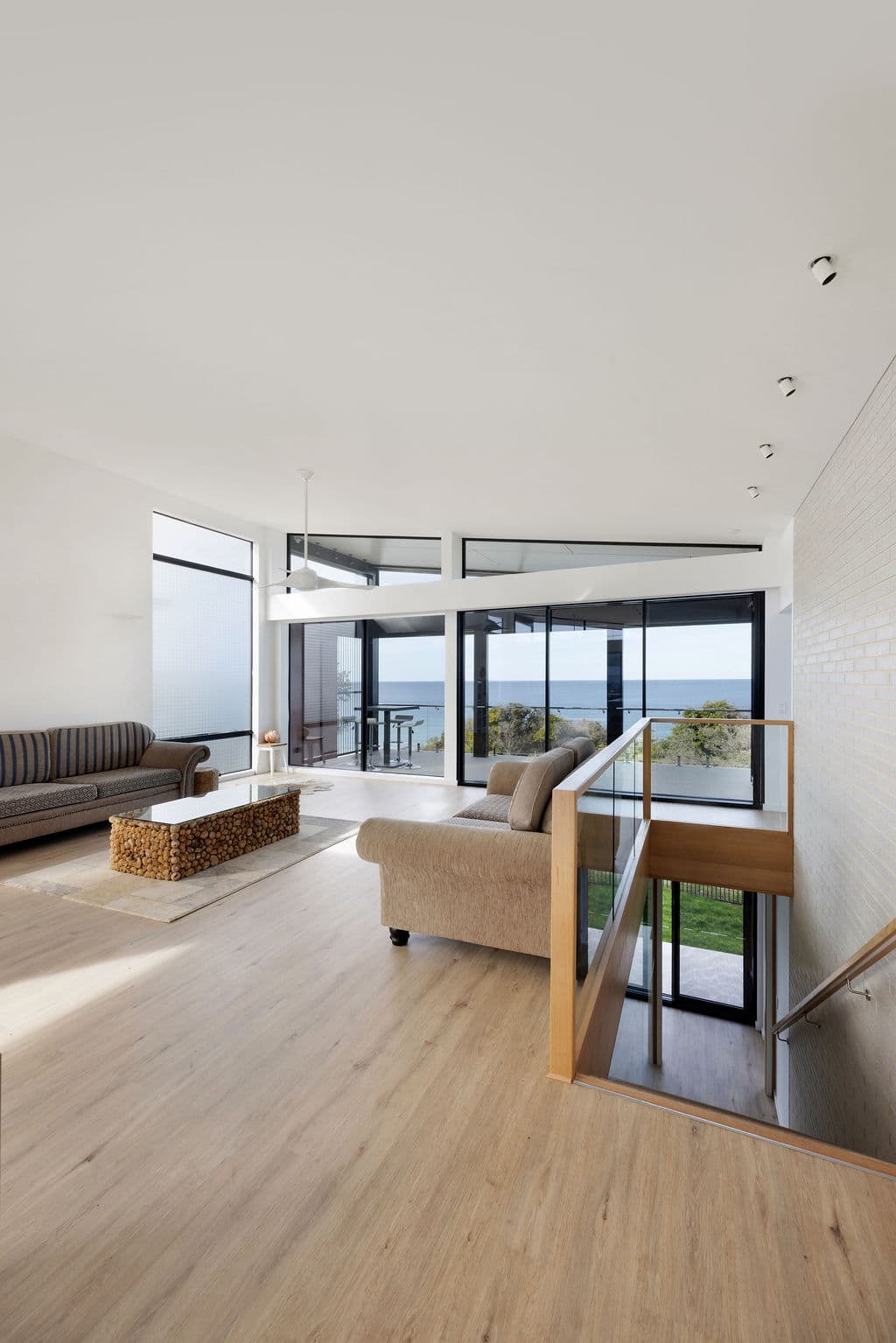 Comfort Split Living - Image 11