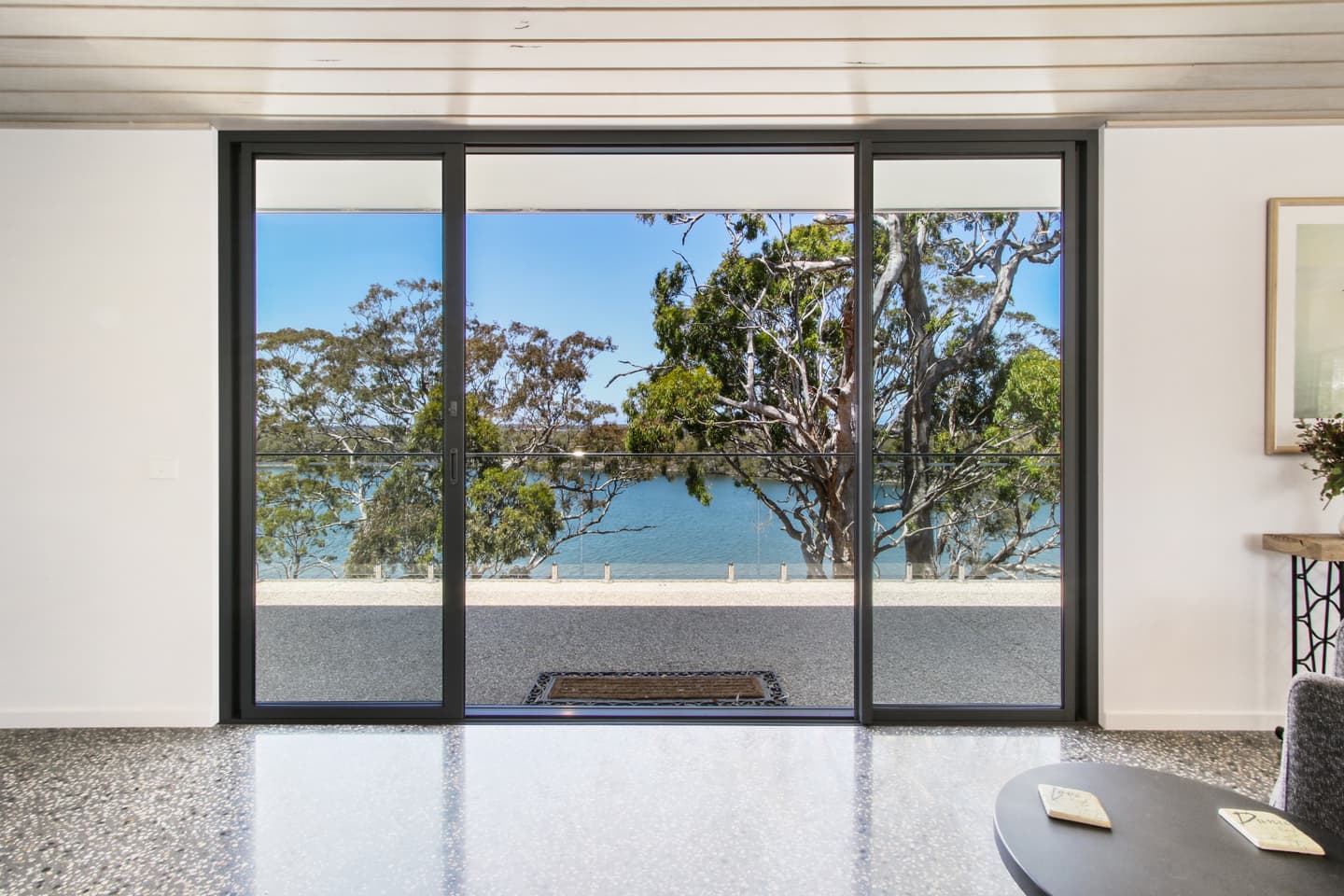 Magnum with Water Views - Image 2