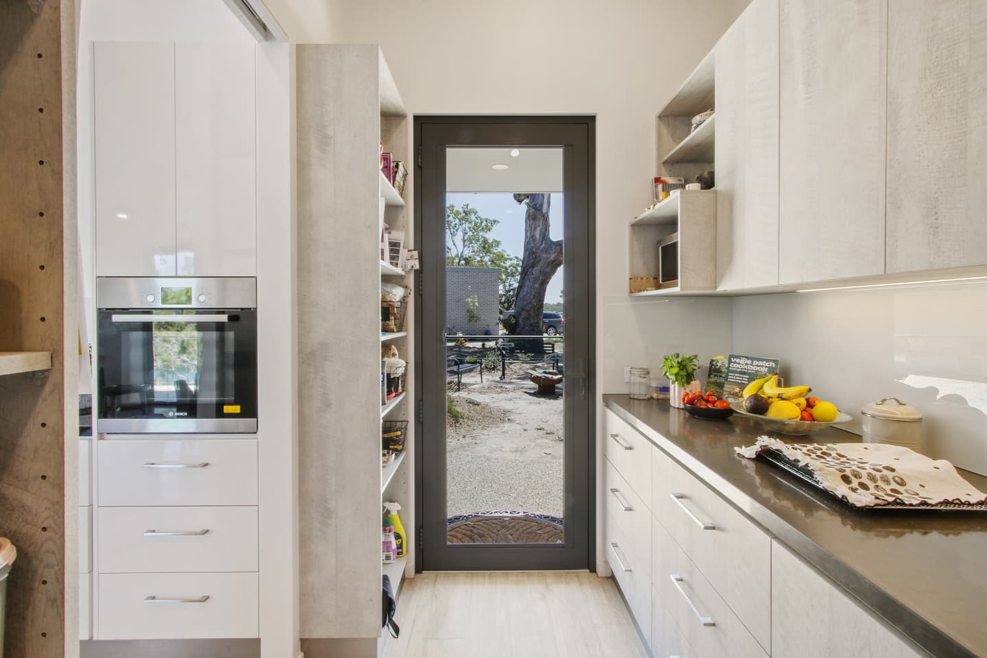 Magnum with Water Views - Image 7