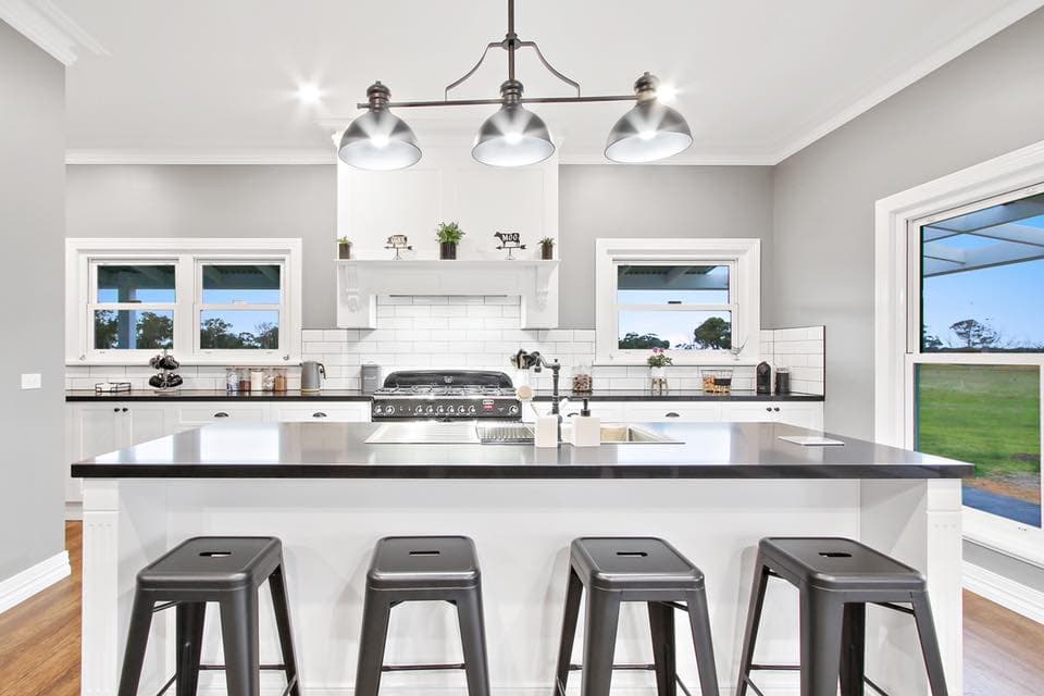 Magnum with Water Views - Image 6