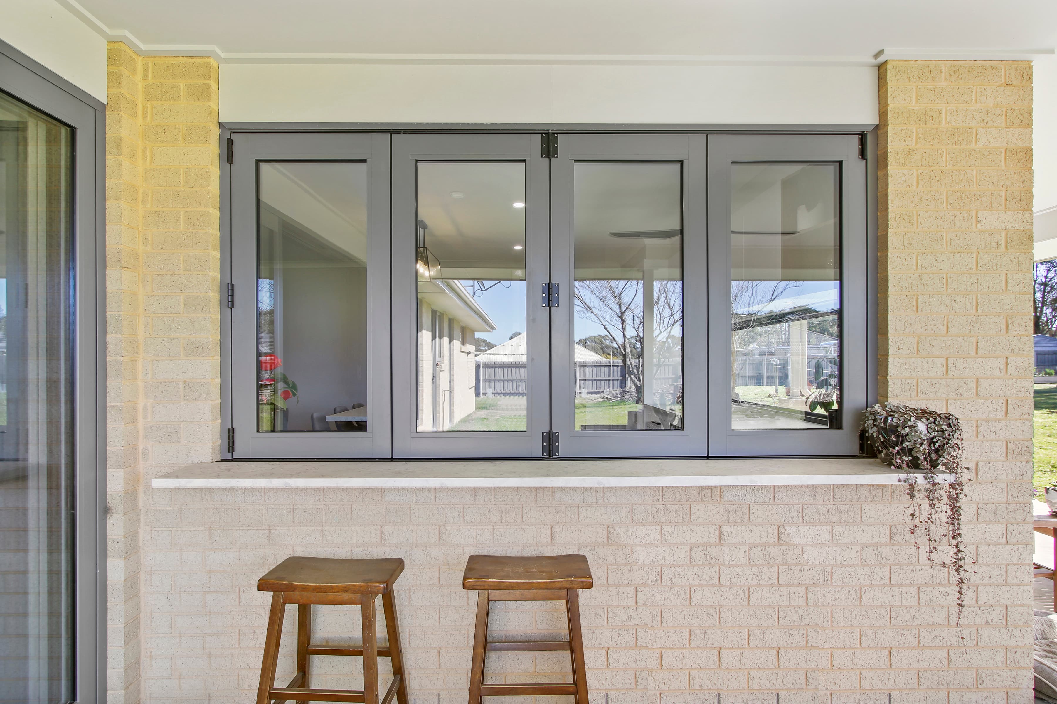 Bi-Fold Servery - Image 3