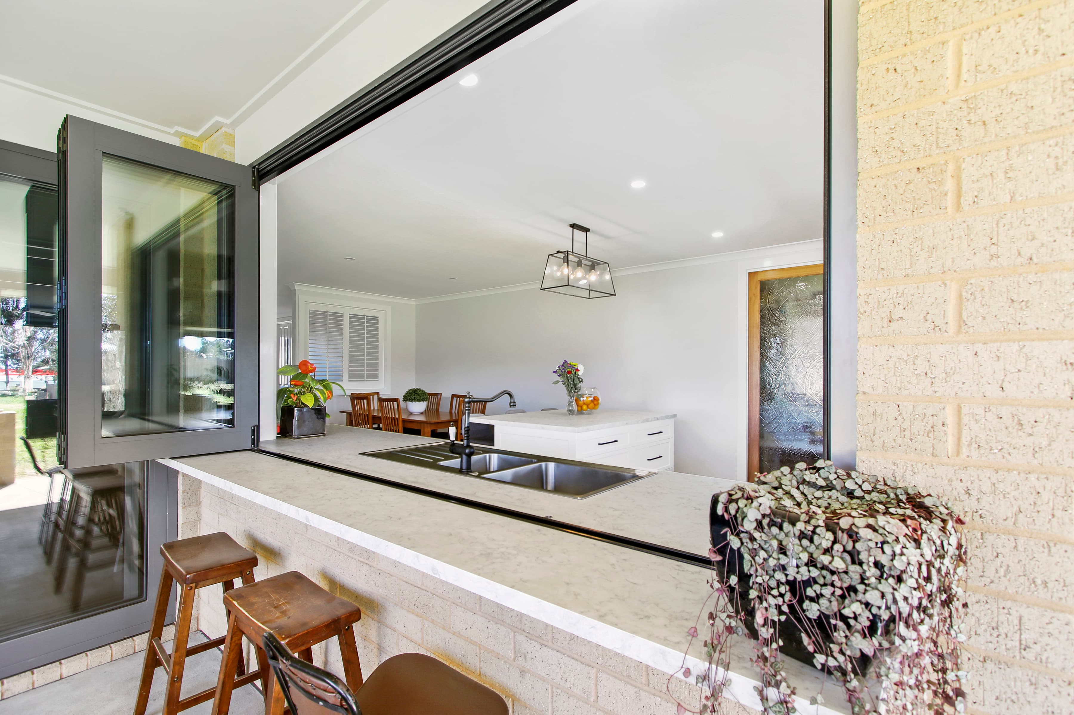 Bi-Fold Servery - Image 4